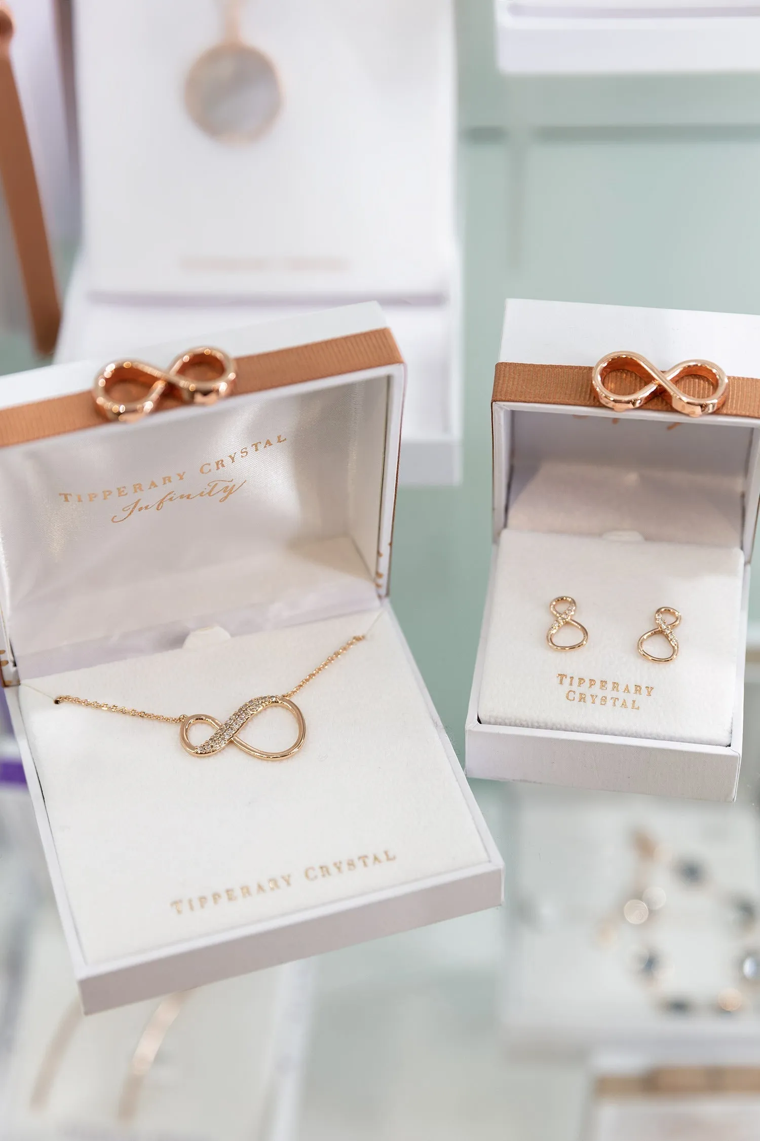 8 Shape Rose Gold Infinity Stud Earrings