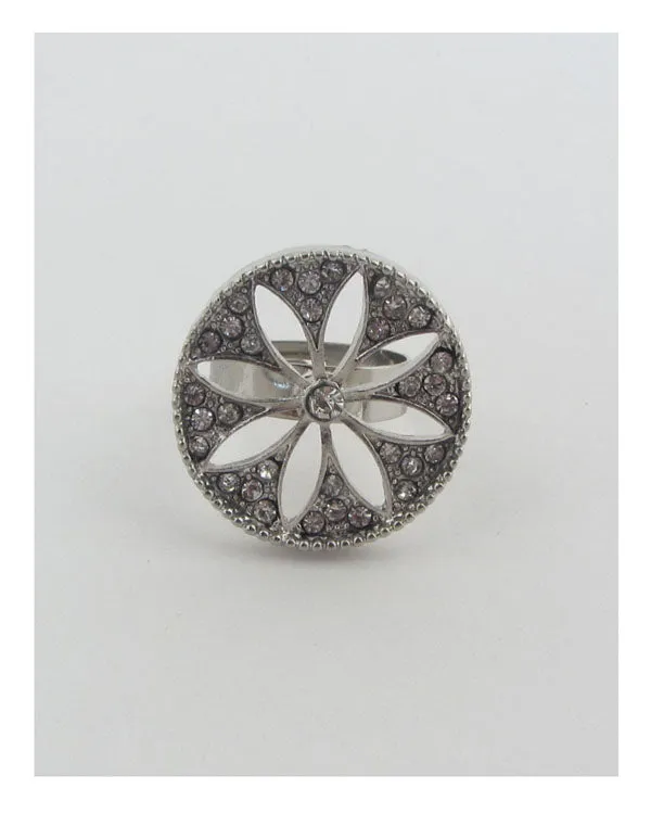 Adjustable cut out flower ring