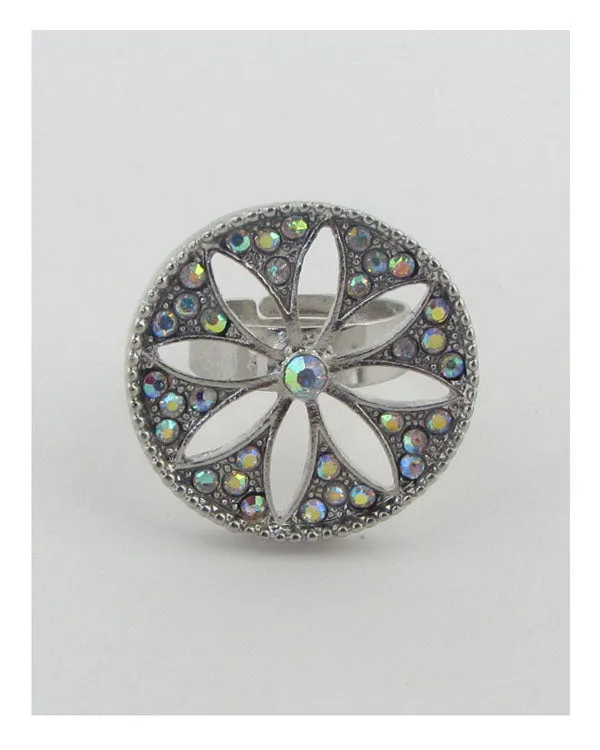 Adjustable cut out flower ring