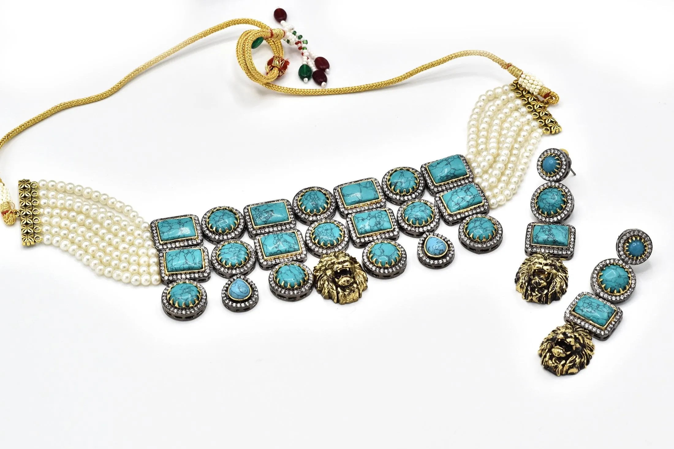 Alvina Lion Choker