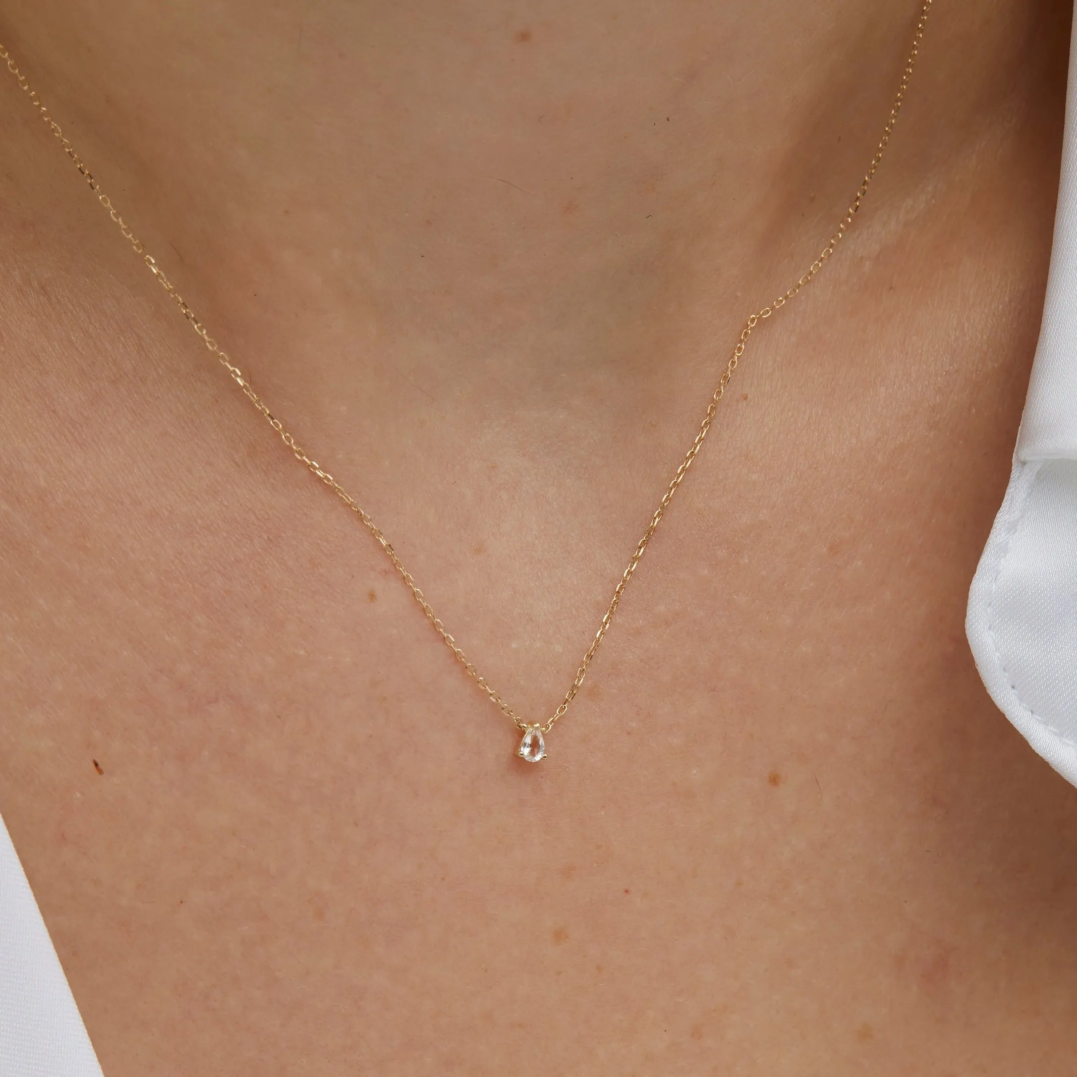 Ame Teardop Solid Gold Necklace
