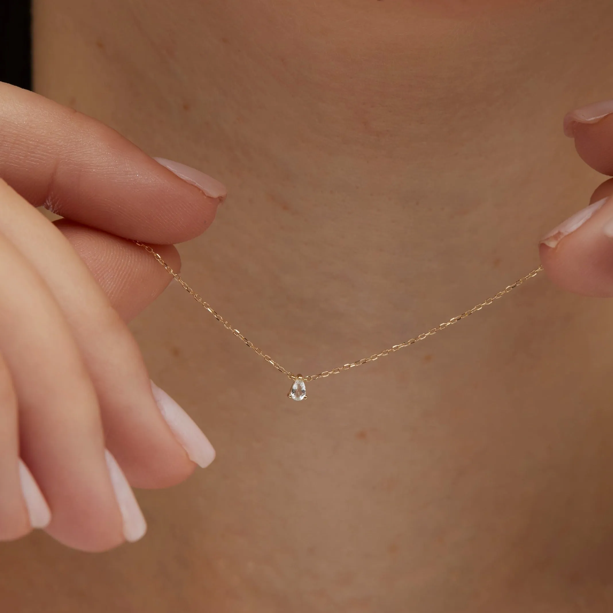 Ame Teardop Solid Gold Necklace