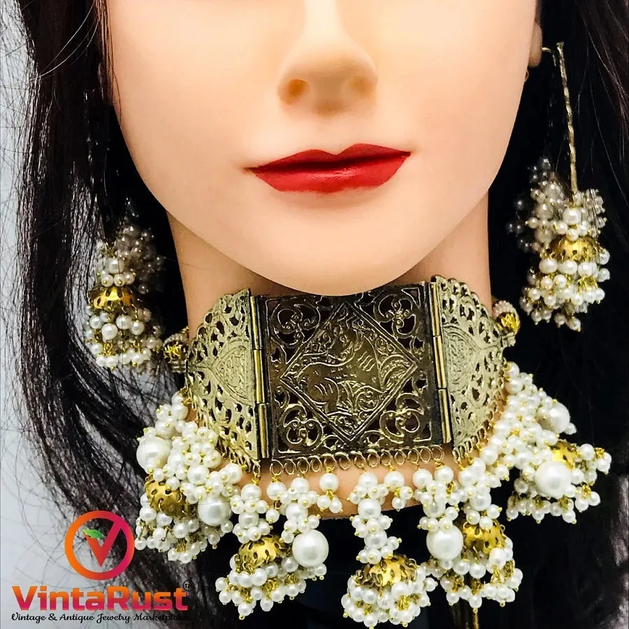 Amulet Cum Choker Style Necklace And Earrings