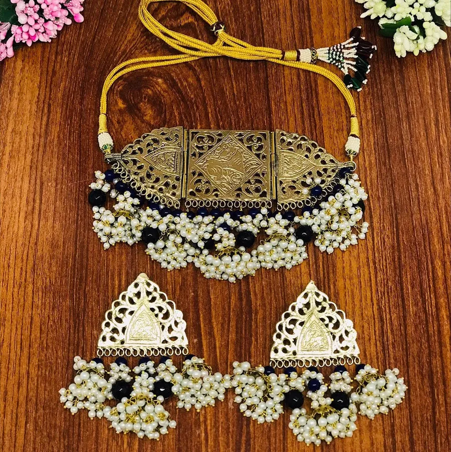Amulet Cum Choker Style Necklace And Earrings