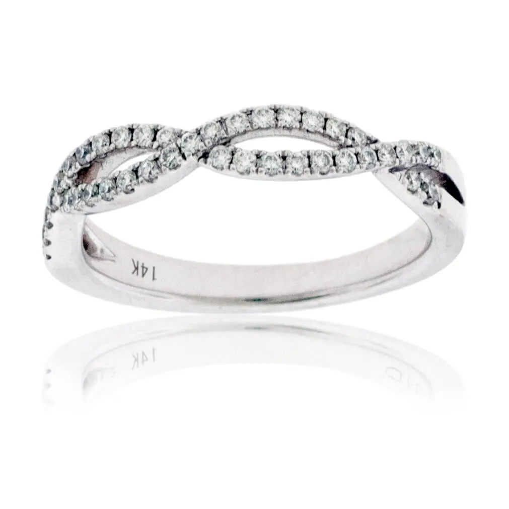 Bypassing Intertwined Diamond Band