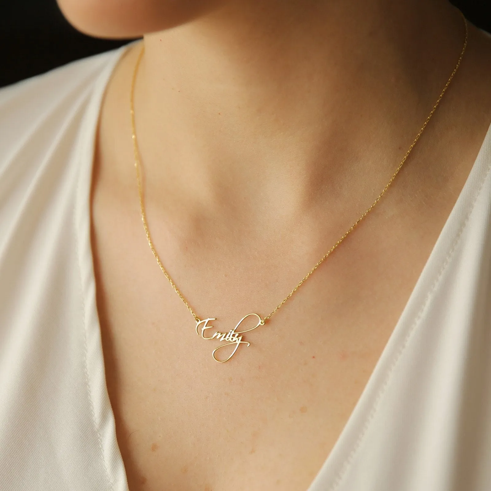 'Celestia' Cursive Name Necklace - Solid Gold