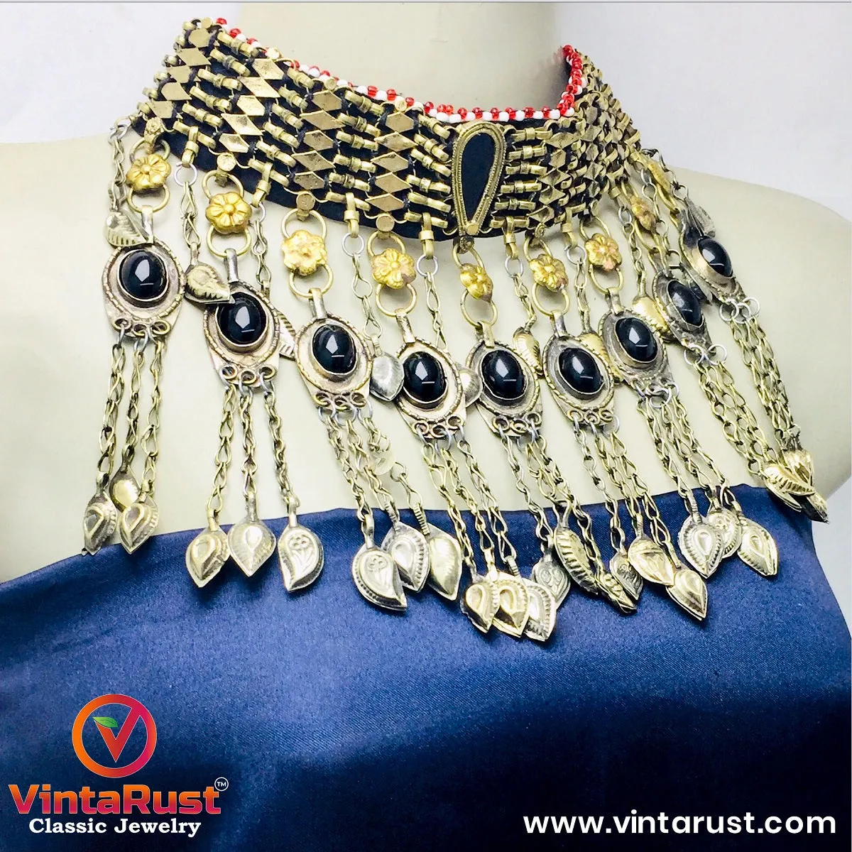 Handmade Choker Necklace with Glass Stones And Beads