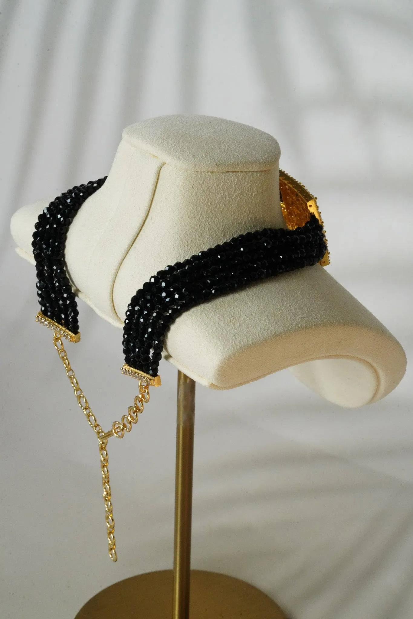 Luna - Chic Gold-Plated Choker Necklace Set