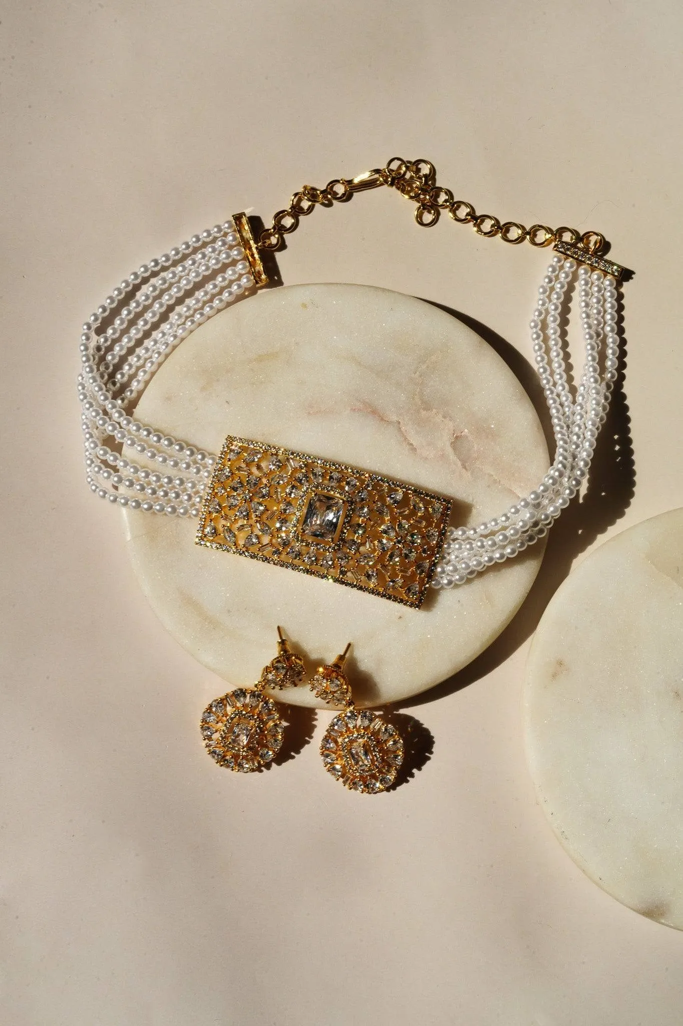 Luna - Chic Gold-Plated Choker Necklace Set