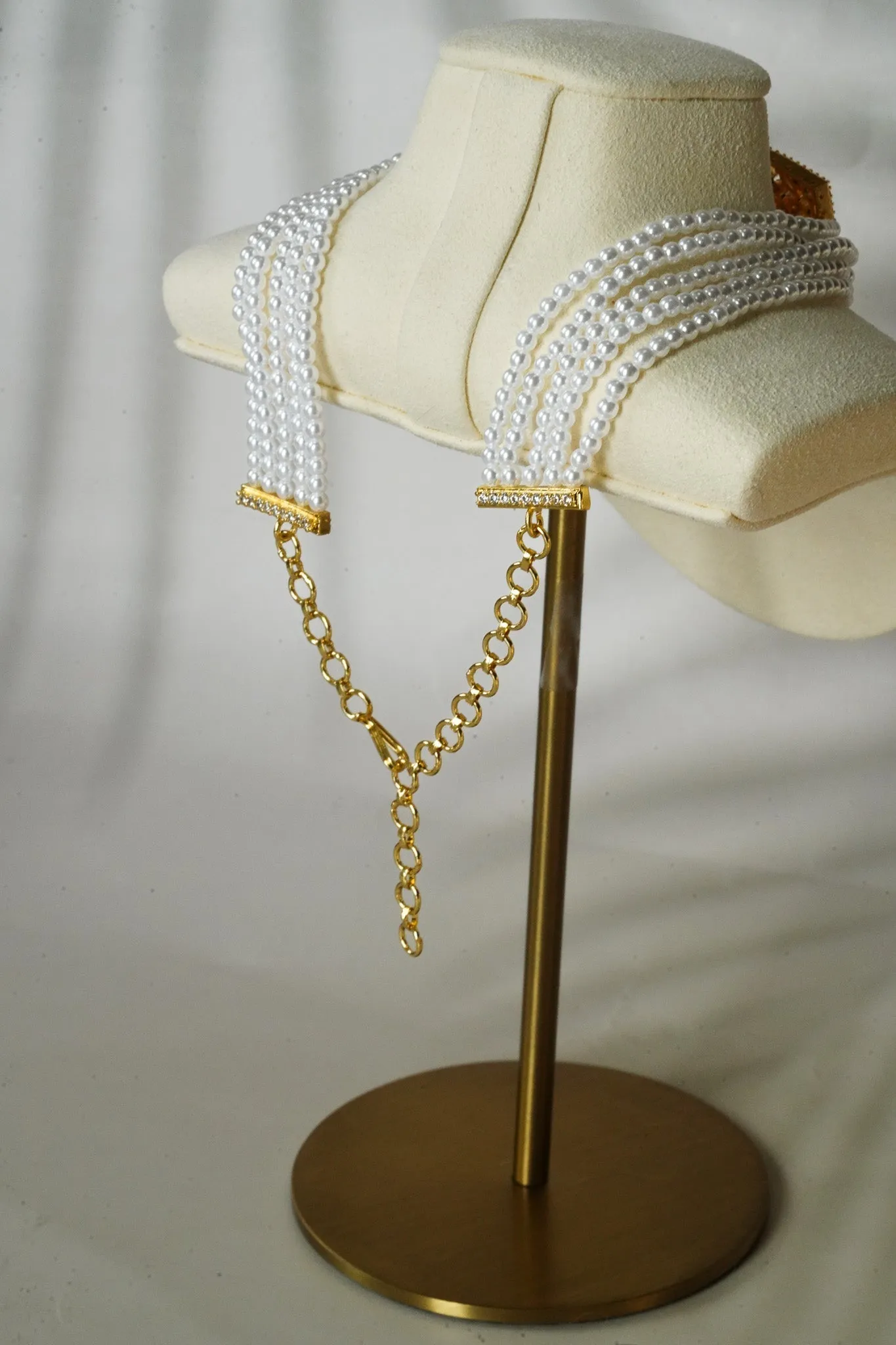Luna - Chic Gold-Plated Choker Necklace Set