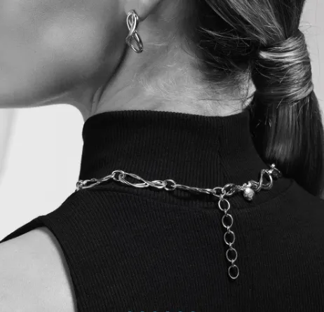 The Infinity Grande Link Collar Necklace